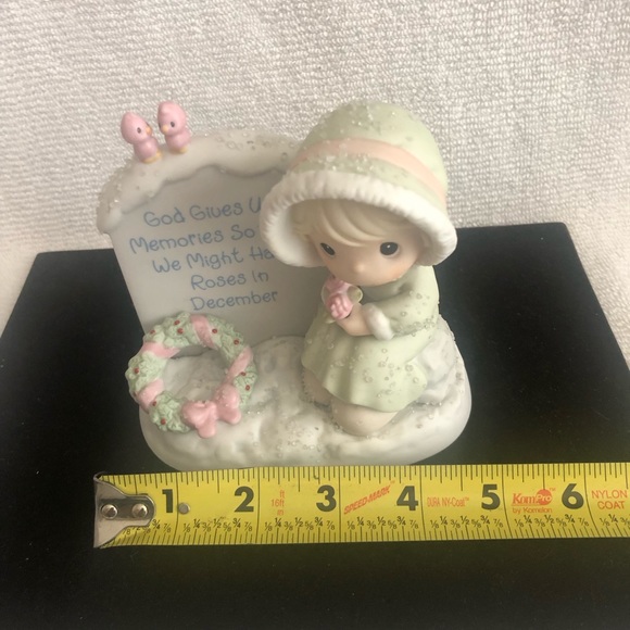 Precious Moments 'God Gives Us Memories So That We Might Have Roses in  #680990 - Picture 4 of 7